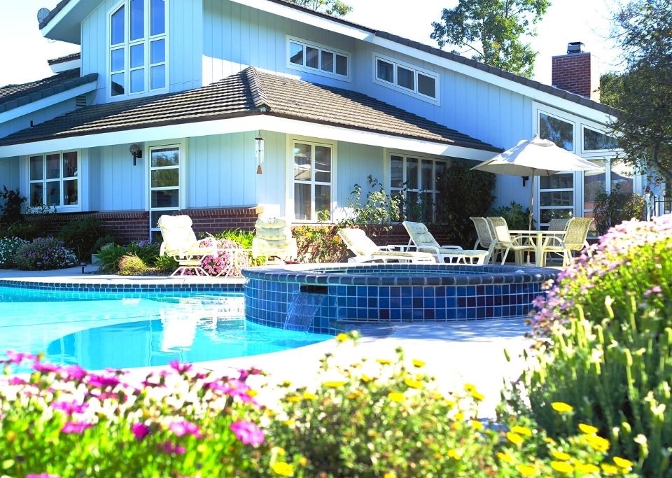 Vendre sa propriété au printemps avec l'agence Désormière & Vanhalst