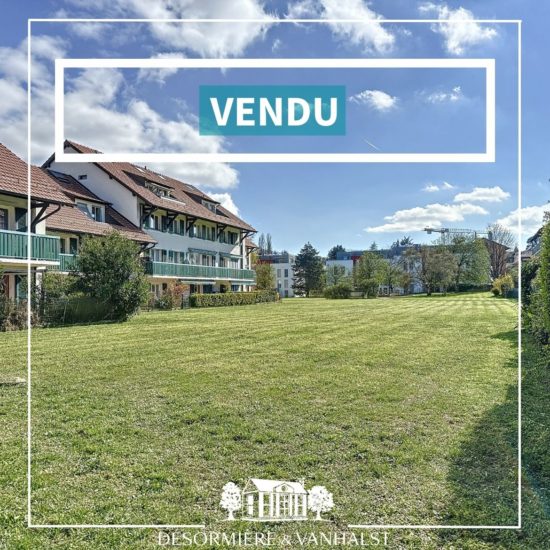 Box à la Croix-de-Rozon vendu par l'agence immobilière Désormière & Vanhalst